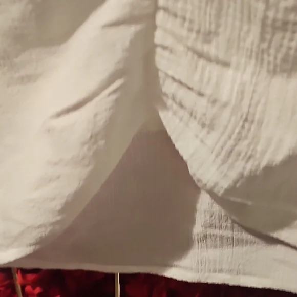 SHEIN NWT Women's Cream Ruched Crop Blouse Short Sleeve Size XSmall - Picture 6 of 7